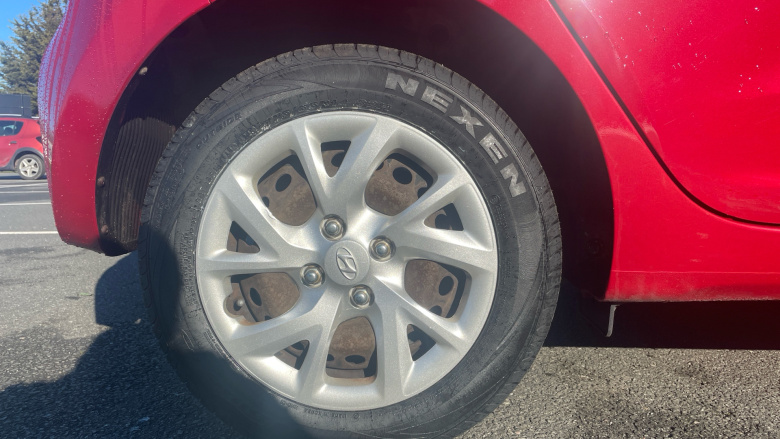 Hyundai i10 1.0 SE 5dr Petrol Hatchback